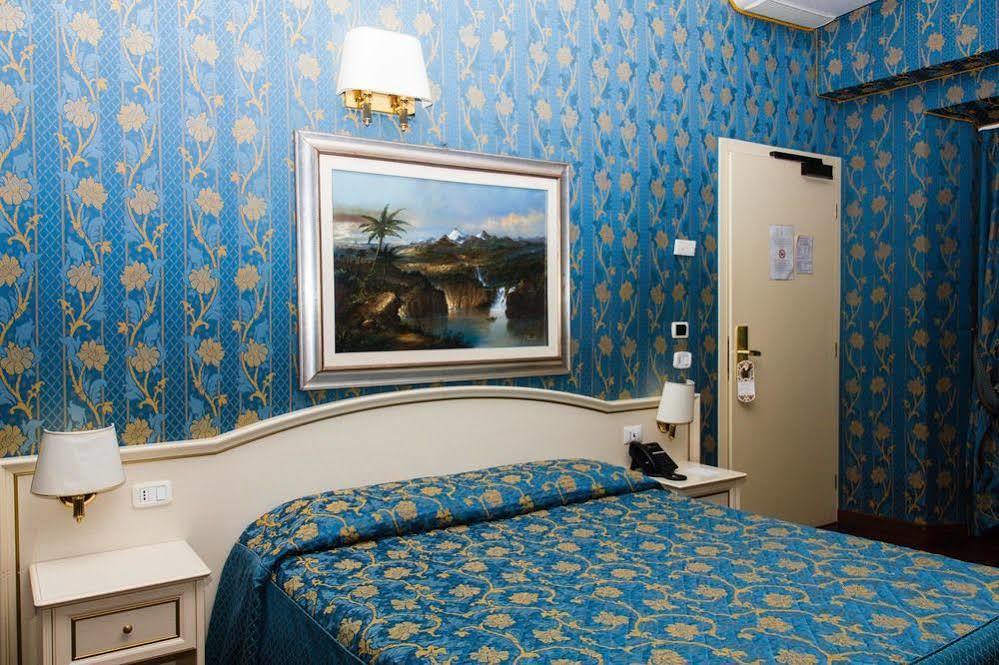 Canova Tadolini Luxury Rooms And Suites Ρώμη Εξωτερικό φωτογραφία